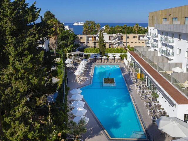 Anemi Hotel & Suites