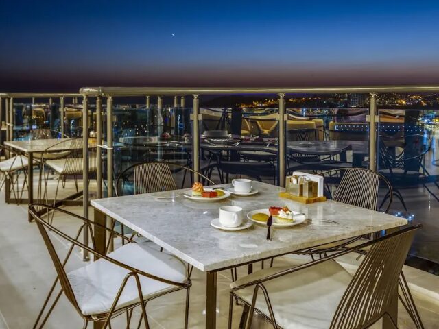 Signature Blue Resort photo 2
