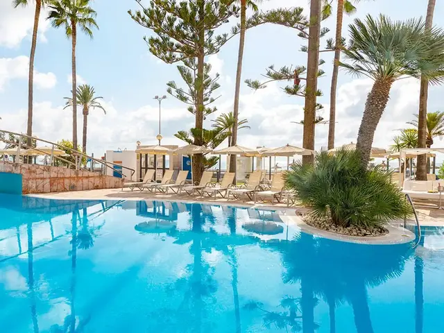 CM Playa del Moro photo 1