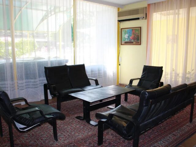 Sunny Warshawa photo 3