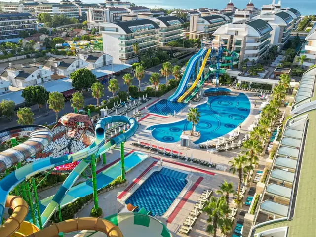 Crystal Waterworld Aqua Collection photo 1