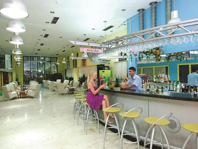 Alaiye Kleopatra photo 2