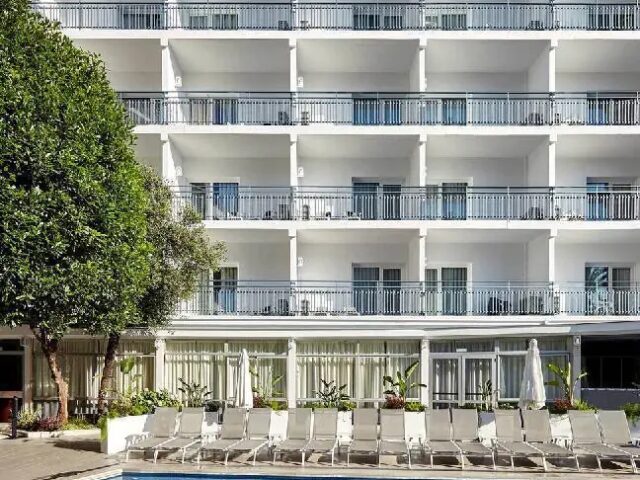 Gran Hotel Flamingo photo 2