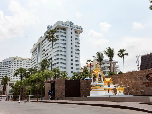Jomtien Palm Beach photo 0