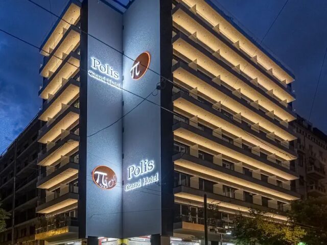 Polis Grand photo 0