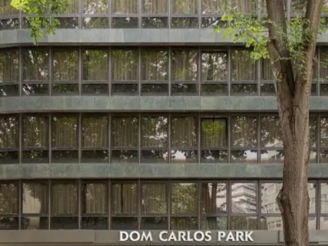 Dom Carlos Park