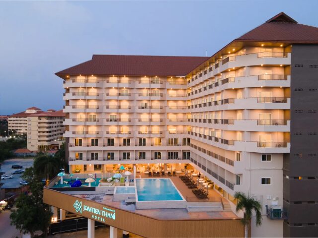 Jomtien Thani photo 1
