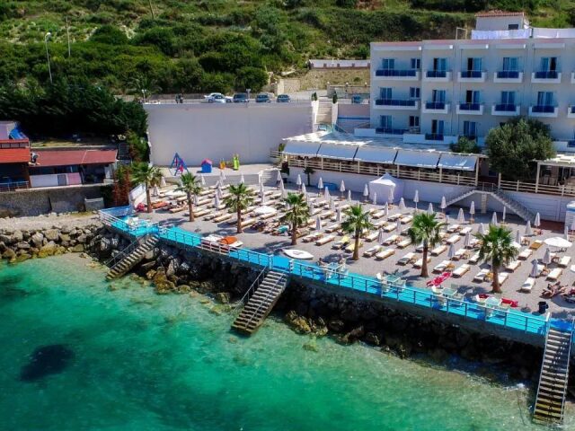 Coral Hotel & Resort photo 1