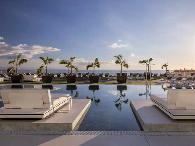 Royal Hideaway Corales Suites