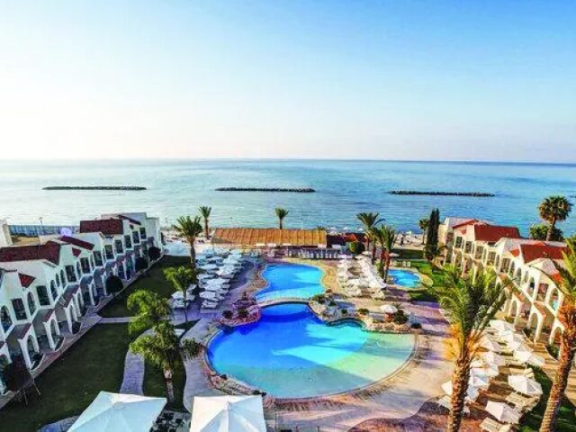 Radisson Beach Resort photo 1