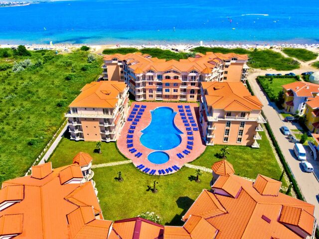 Hacienda Beach photo 3