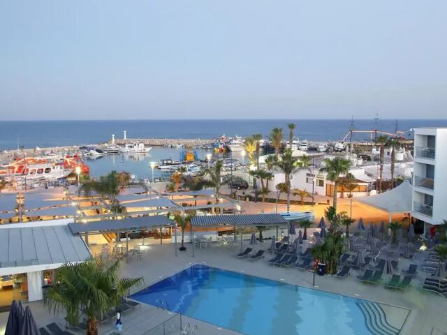 Limanaki Beach photo 3