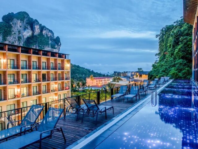 Sugar Marina Resort Cliffhanger