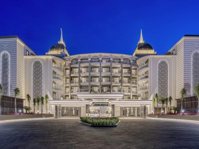 Sidera Kirman Premium photo 2