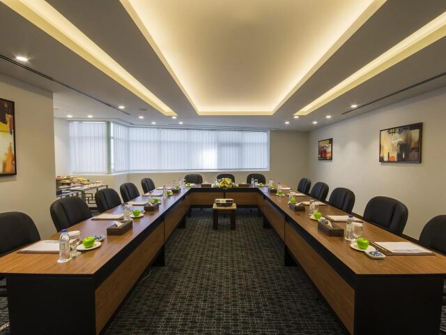 Golden Tulip Media photo 2