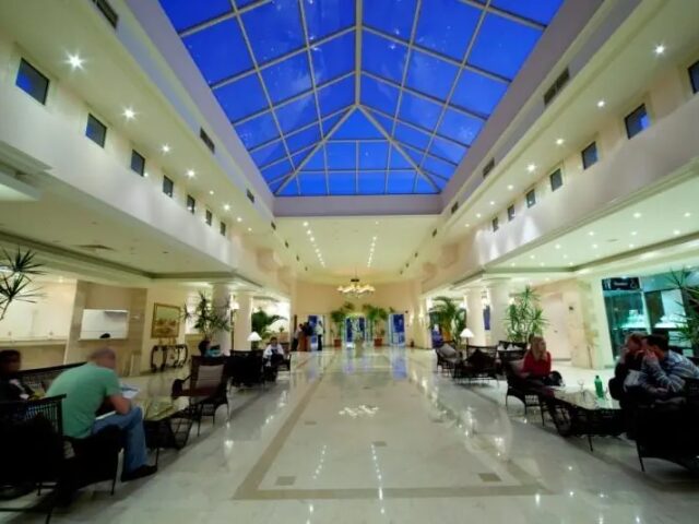 Coral Beach Resort photo 1