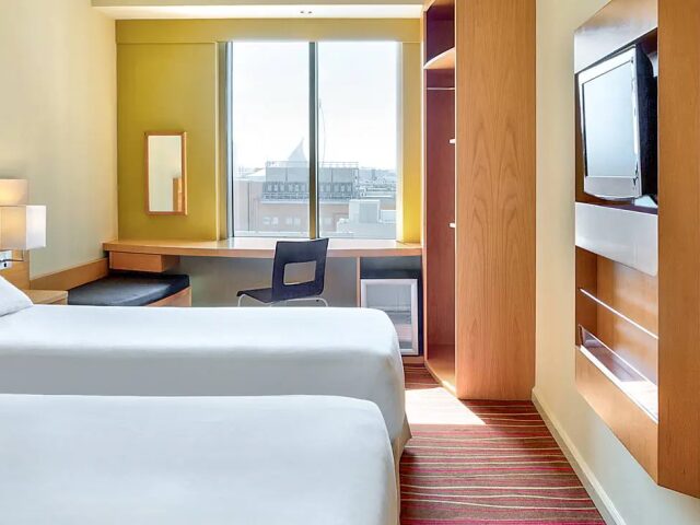 Ibis Deira photo 2
