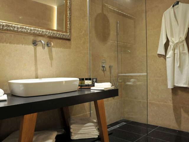 Athenaeum Grand Hotel photo 1