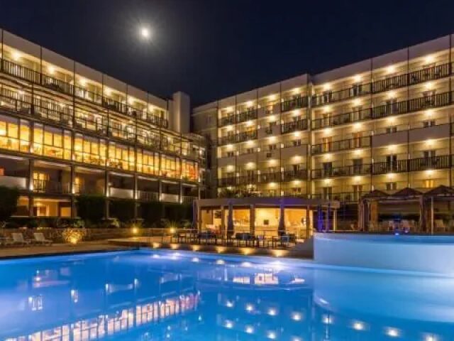 Ariti Grand