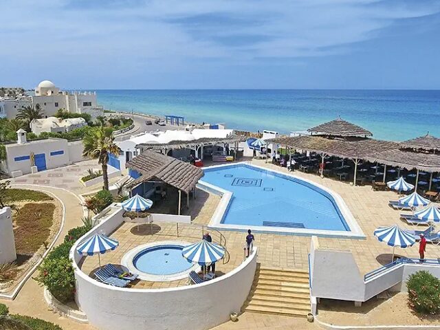 Al Jazira Beach photo 1