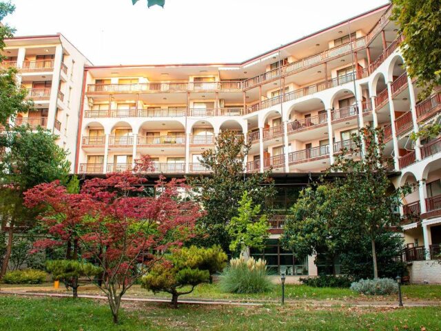Estreya Palace photo 0