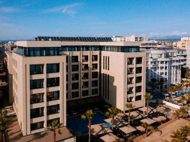 Royal G Hotel photo 3