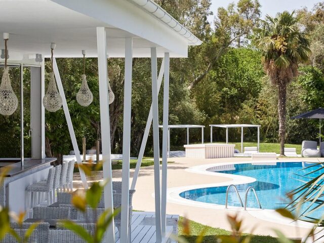 Mr & Mrs White Corfu photo 3