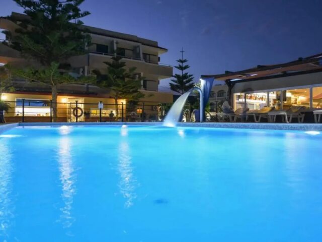 Sacallis Inn Beach photo 3