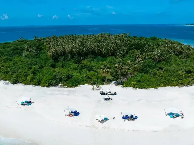 Resort Kuredhivaru photo 2