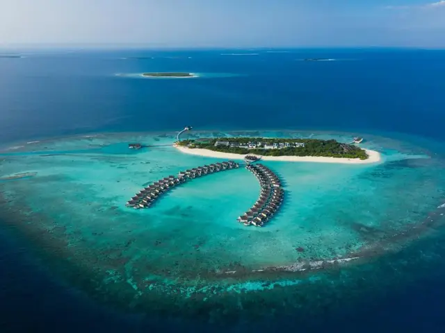 Resort Kuredhivaru photo 3