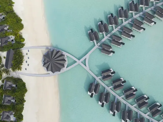 Resort Kuredhivaru photo 1