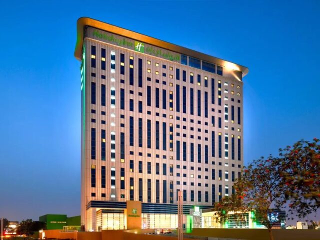 Holiday Inn Dubai Festival City