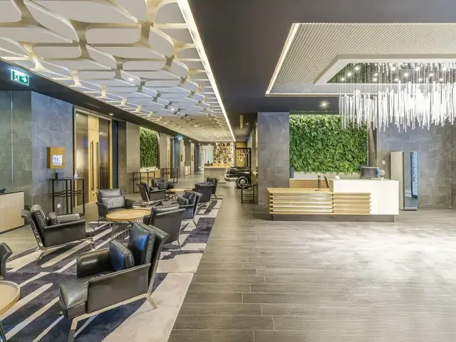 Al Bandar Rotana - Creek photo 0