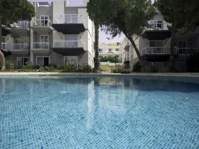 Urban Valley Resort photo 1