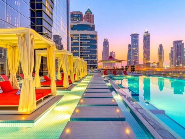 Radisson Blu Hotel, Dubai Canal View