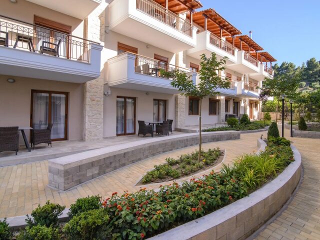 Apanemia by Flegra Hotels