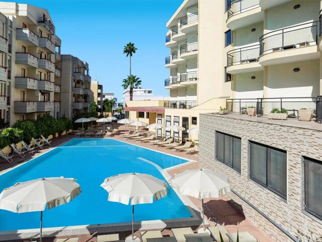 Rina Hotel