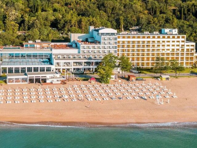Grifid Encanto Beach