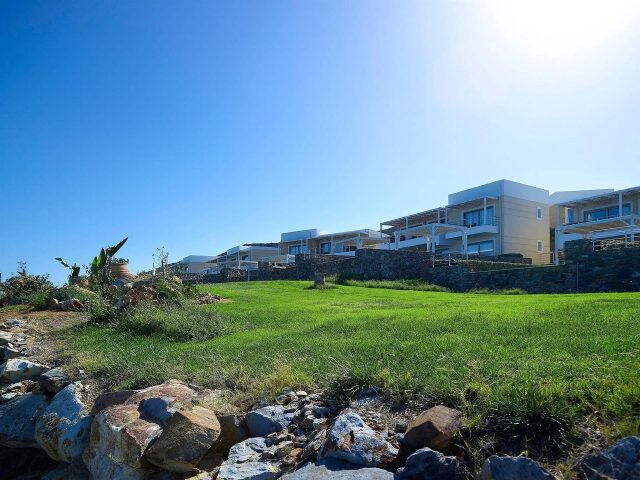 Royal Blue Resort & Spa photo 2
