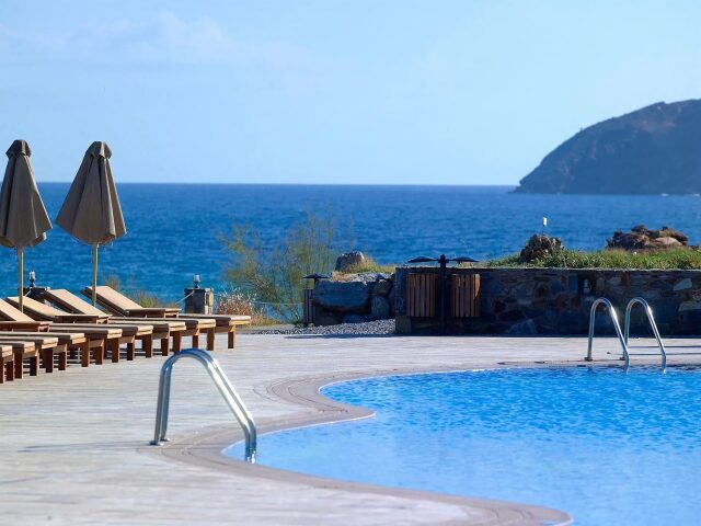 Royal Blue Resort & Spa photo 3
