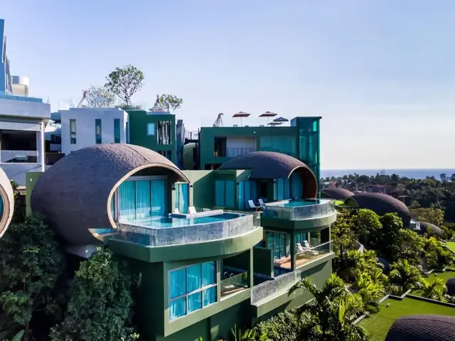 Crest Resort & Pool Villas photo 1