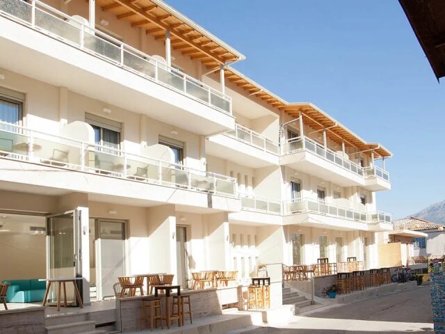 Grand Theoni Suites and Spa