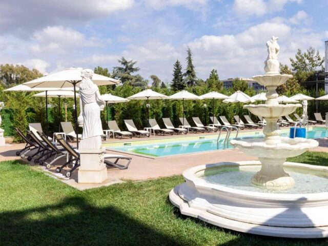 Rome Palace photo 2