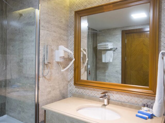 Wyndham Batumi photo 2