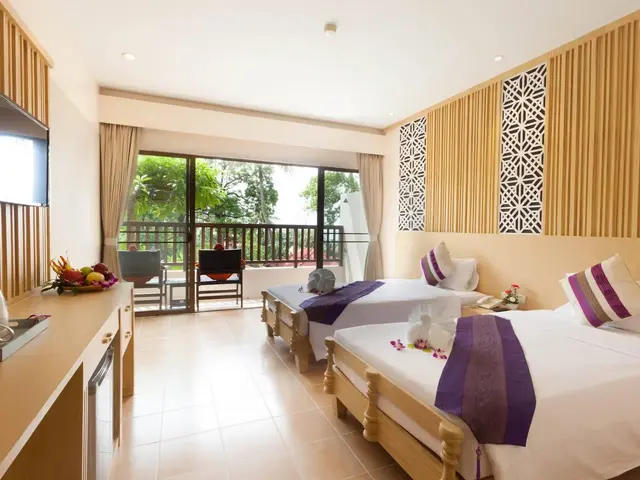 Patong Lodge photo 0