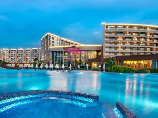 Elexus Resort photo 1