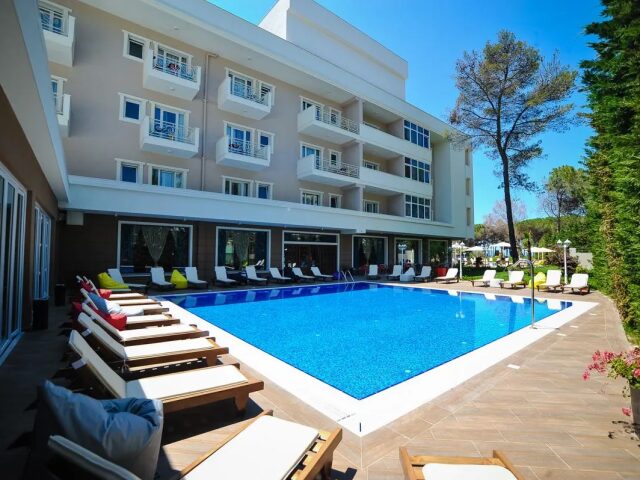 Sandy Beach & Resort photo 3
