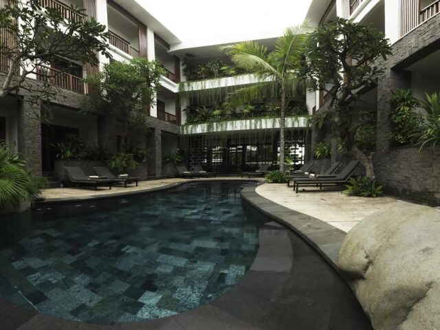 Akana Boutique photo 3
