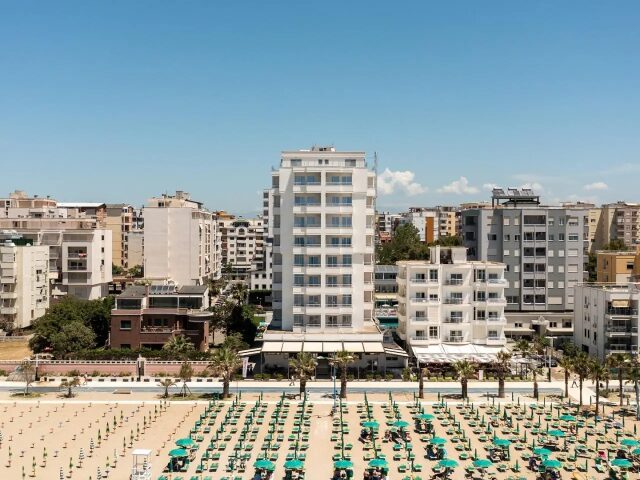 Perandor Beach photo 1