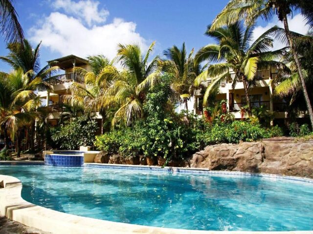 Hibiscus Beach Resort & Spa